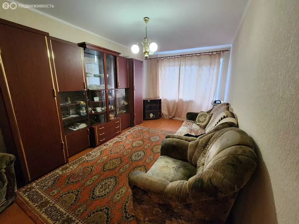 3-комнатная квартира: Великие Луки, улица Ботвина, 15 (57.7 м) - Фото 1