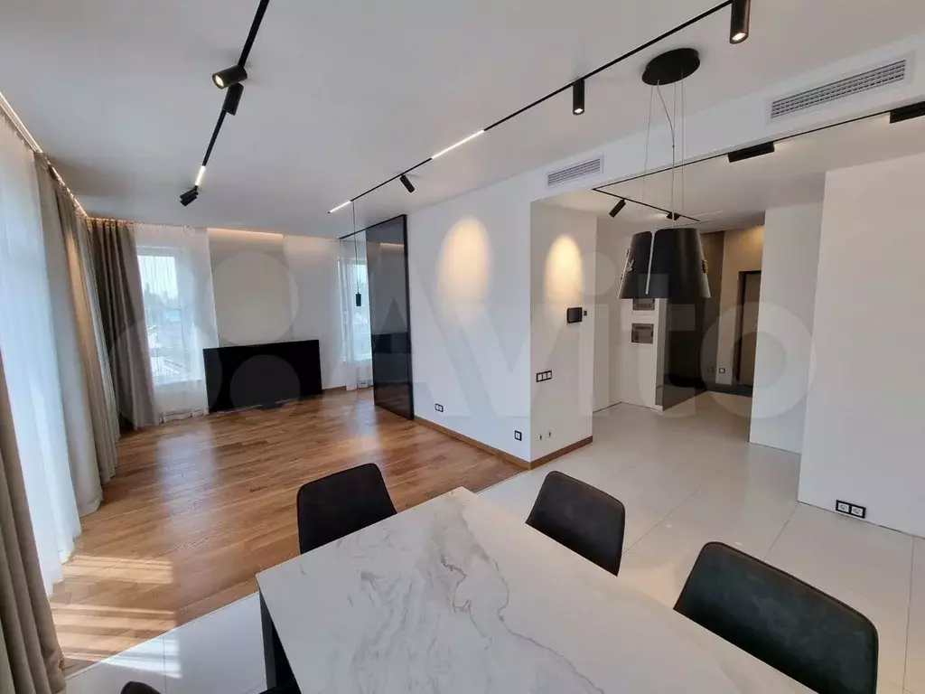 2-к. квартира, 60 м, 7/12 эт. - Фото 1