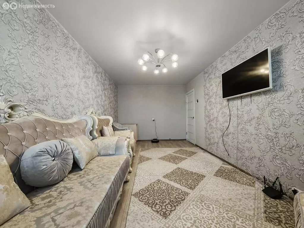 3-комнатная квартира: Курган, улица Яблочкина, 6 (62.5 м) - Фото 1