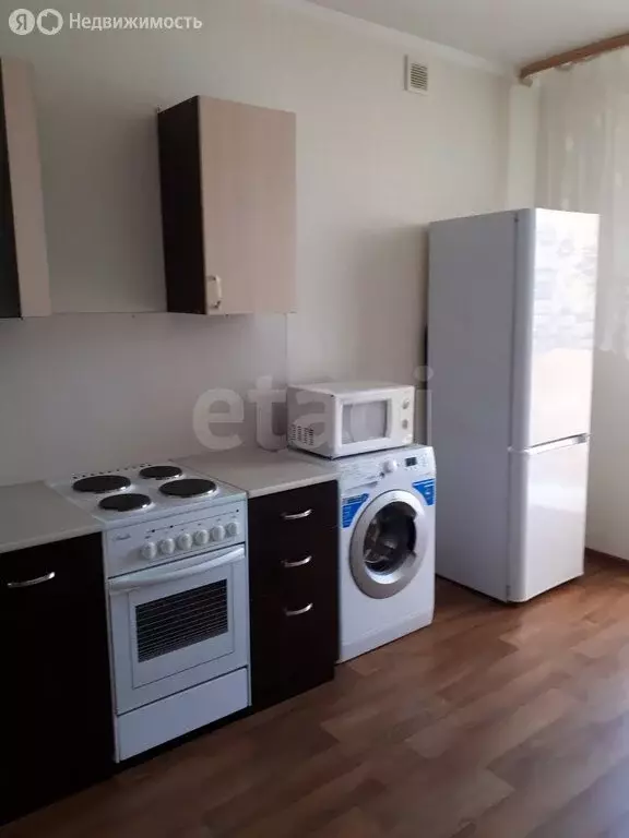 1-комнатная квартира: Тюмень, улица Николая Фёдорова, 6 (41.3 м) - Фото 1