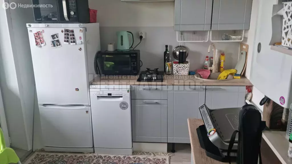 1-комнатная квартира: Смоленск, улица Авиаторов, 5Б (40 м) - Фото 0