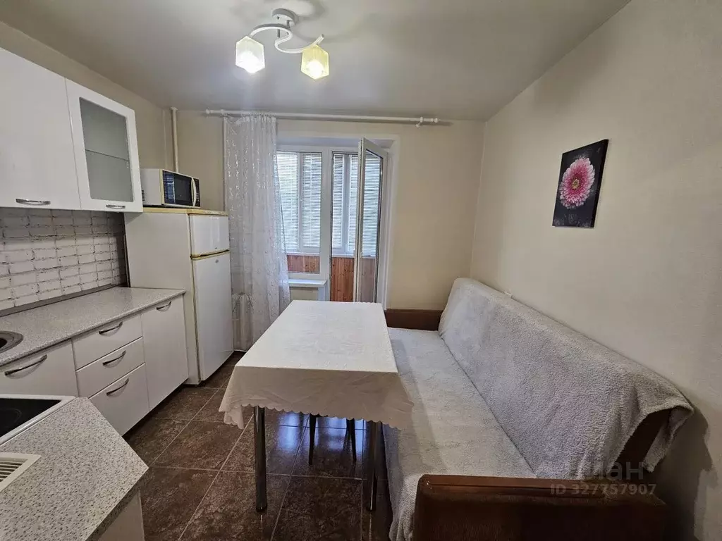 2-к кв. Ульяновская область, Ульяновск просп. Созидателей, 40 (50.0 м) - Фото 1