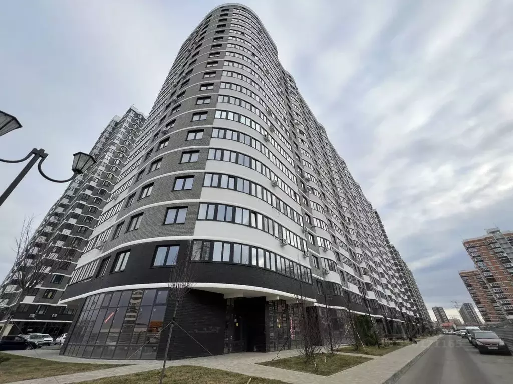 Помещение свободного назначения в Краснодарский край, Краснодар бул. ... - Фото 1