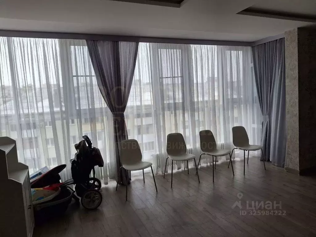 3-к кв. Белгородская область, Белгород Гражданский просп., 25 (119.0 ... - Фото 2