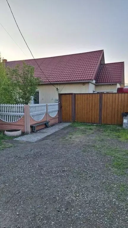 Дом в Хакасия, Абакан Элеваторная ул. (66 м) - Фото 1