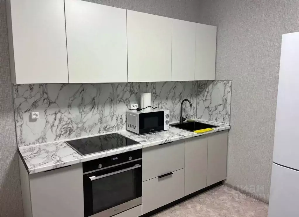 1-к кв. Татарстан, Казань ул. Братьев Батталовых, 20Ак2 (35.0 м) - Фото 1