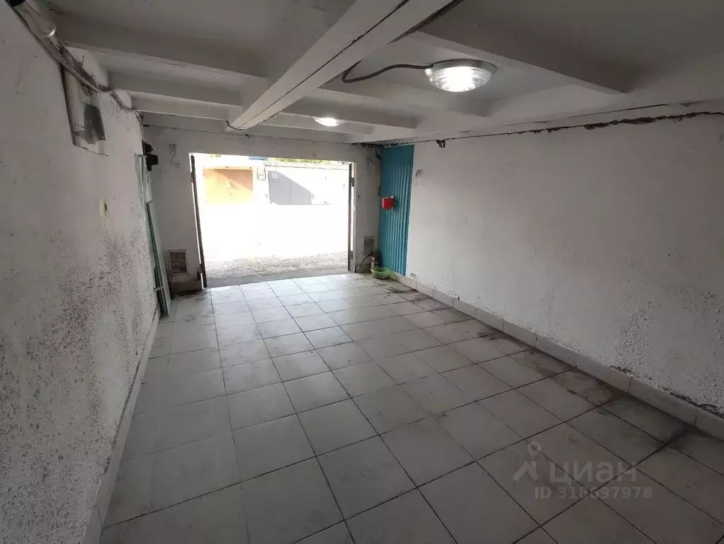 Гараж в Краснодарский край, Краснодар Юбилейный мкр, ул. Думенко, 23 ... - Фото 2