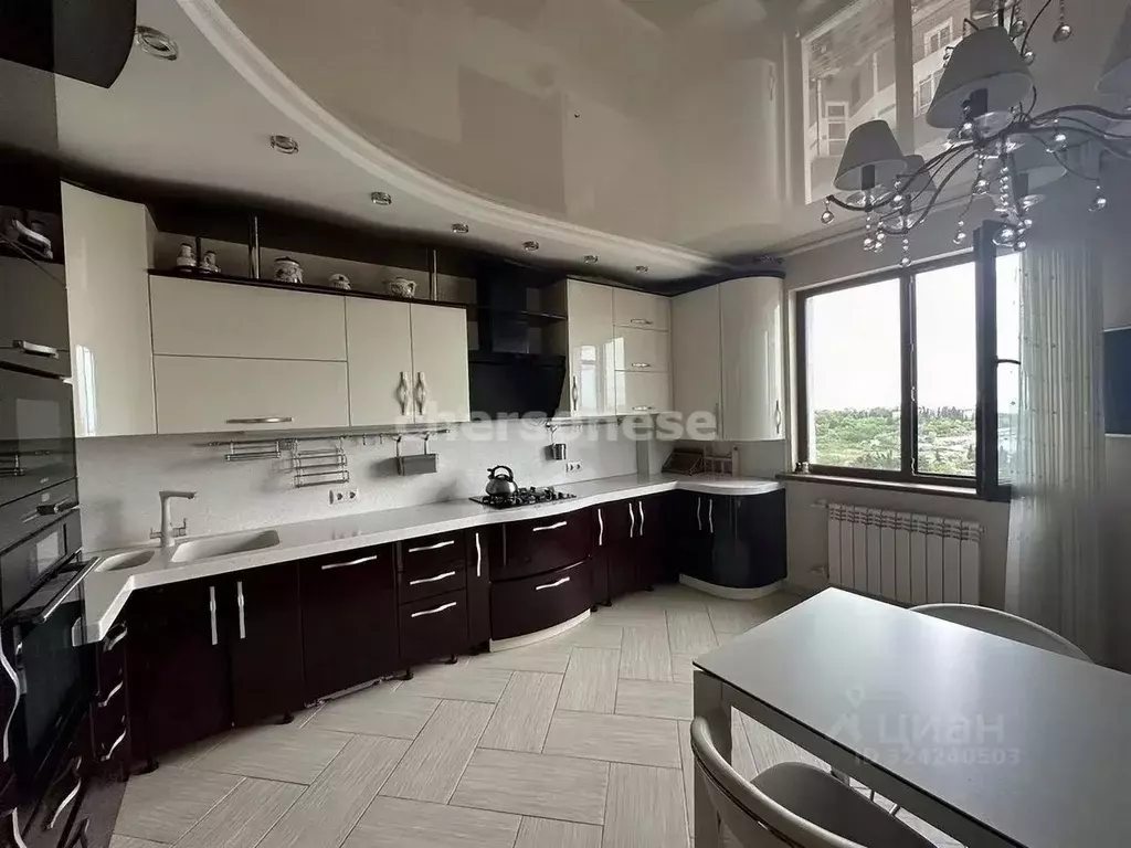 2-к кв. Севастополь просп. Античный, 12 (71.0 м) - Фото 1