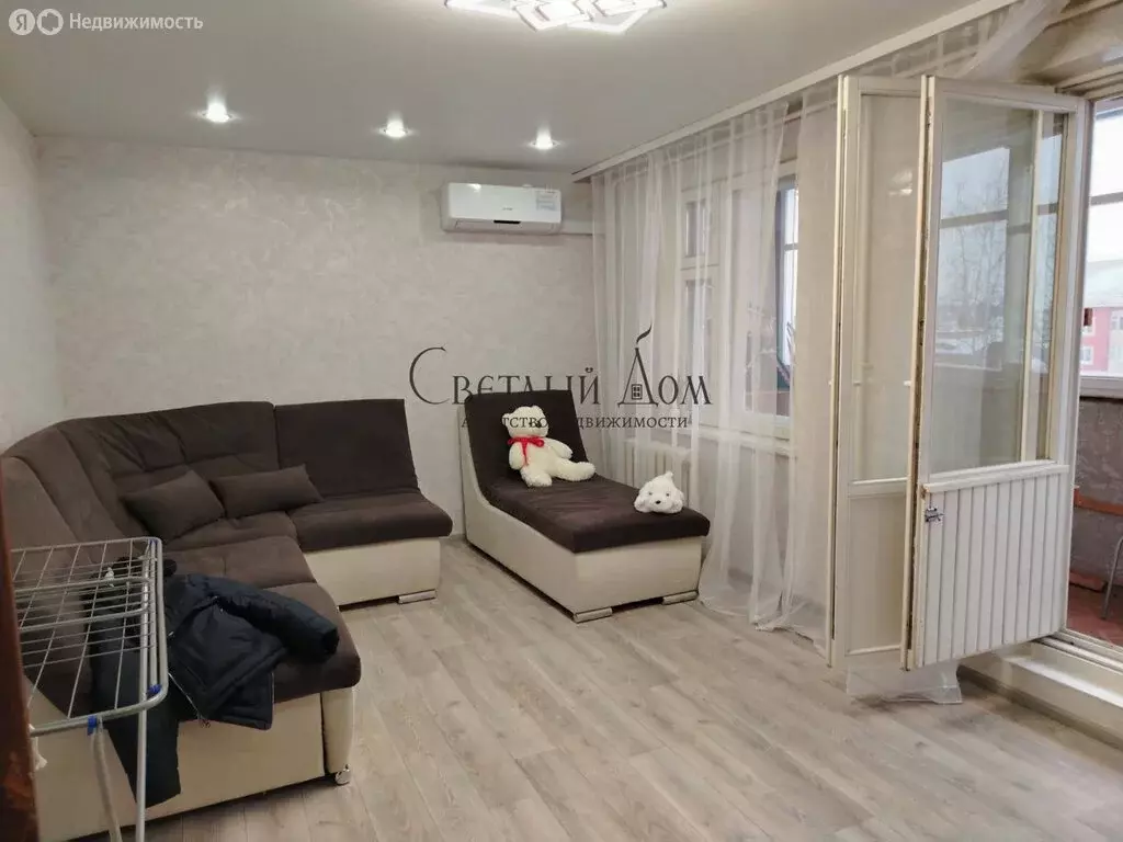 3-комнатная квартира: Чернушка, Красноармейская улица, 96А (71.2 м) - Фото 2