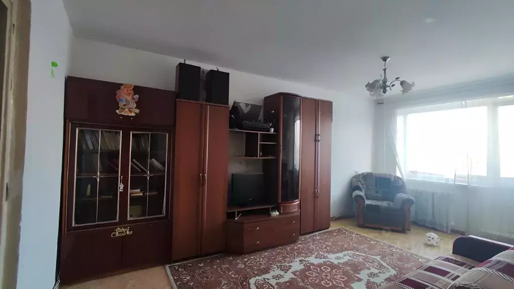 3-к кв. Кемеровская область, Кемерово Волгоградская ул., 8 (65.0 м) - Фото 0