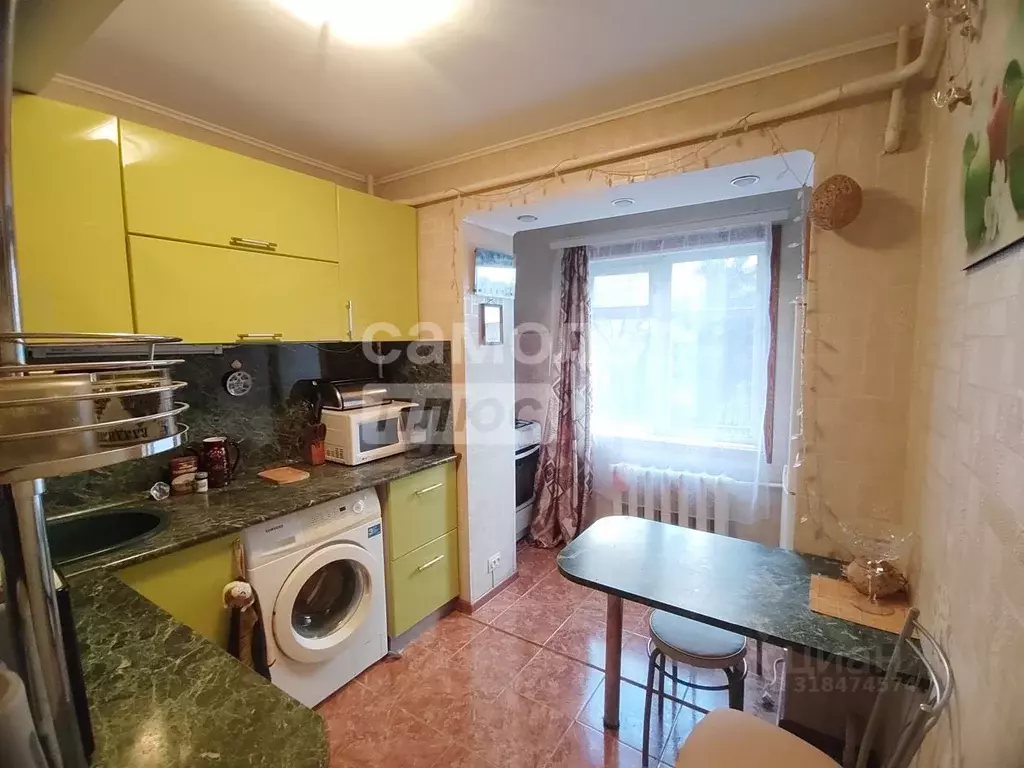 2-к кв. Краснодарский край, Туапсе Звездная ул., 14 (50.2 м) - Фото 0