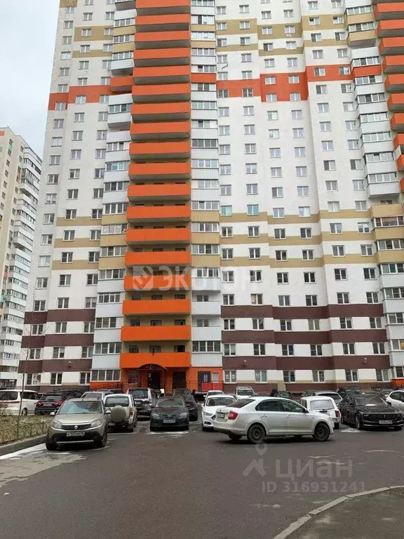 1-к кв. Санкт-Петербург пос. Шушары, ул. Вишерская, 3к2 (38.9 м) - Фото 0