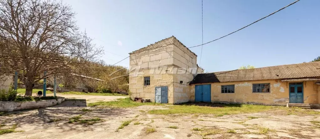 Помещение свободного назначения в Крым, Бахчисарайский район, с. ... - Фото 2