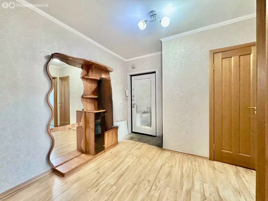 3-комнатная квартира: Великий Новгород, Донецкий район, улица ... - Фото 2