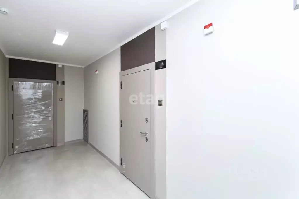 1-к кв. Тюменская область, Тюмень Новгородская ул., 14 (33.2 м) - Фото 2