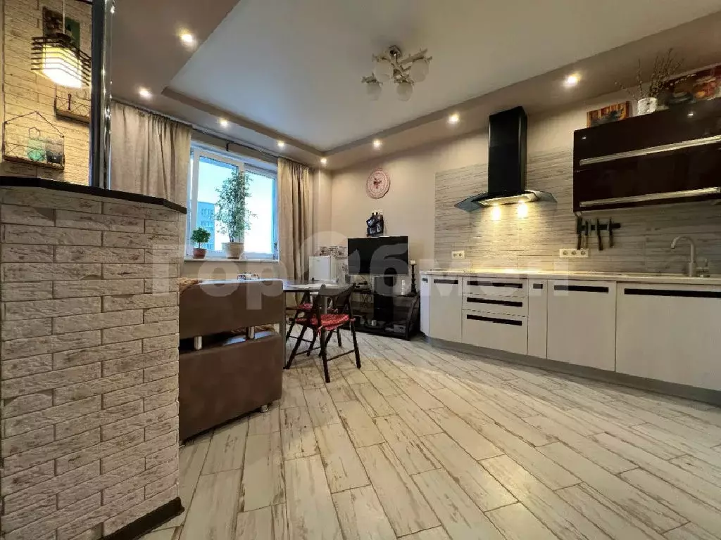 Продается 3-комнатная квартира - Фото 2