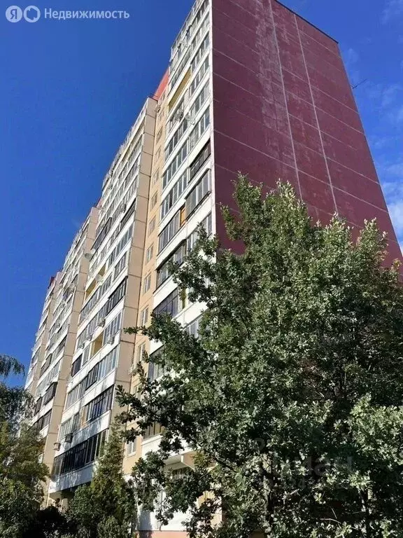 3-комнатная квартира: Лобня, улица Чехова, 12 (78 м) - Фото 1