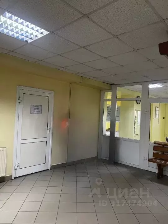 Помещение свободного назначения в Иркутская область, Иркутск Юбилейный ... - Фото 1
