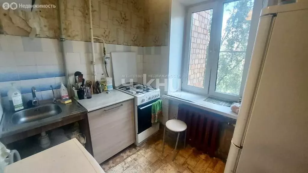 3-комнатная квартира: Нижний Новгород, улица Коминтерна, 115 (57.3 м) - Фото 1