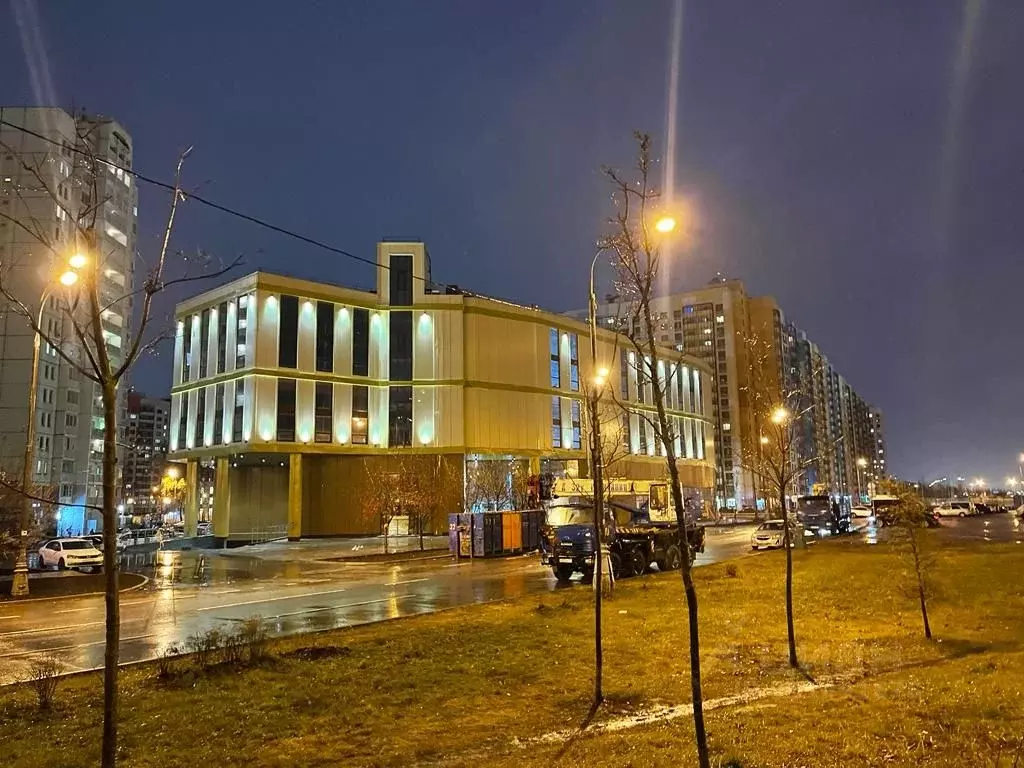 Помещение свободного назначения в Москва ул. Академика Алиханова, 4 ... - Фото 1
