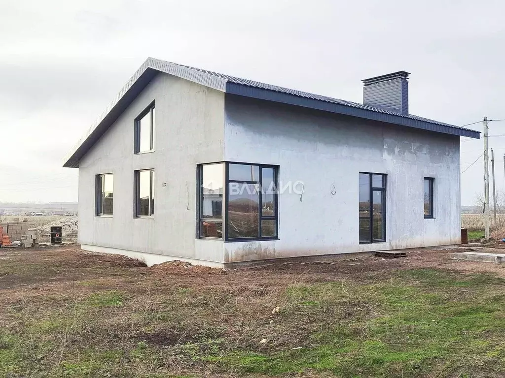 Дом в Башкортостан, Стерлитамакский район, Казадаевский сельсовет, с. ... - Фото 2