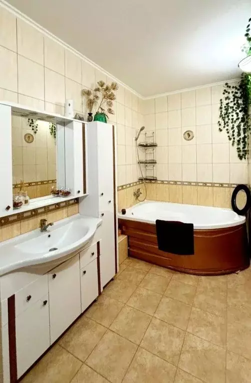 2-к кв. Оренбургская область, Оренбург Пролетарская ул., 288/2 (83.0 ... - Фото 1