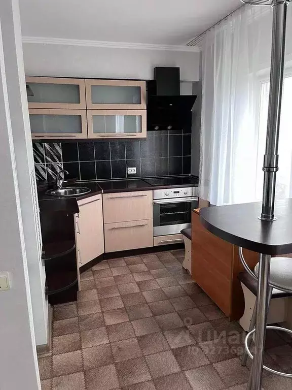 Студия Хакасия, Абакан ул. Вяткина, 47 (28.0 м) - Фото 1