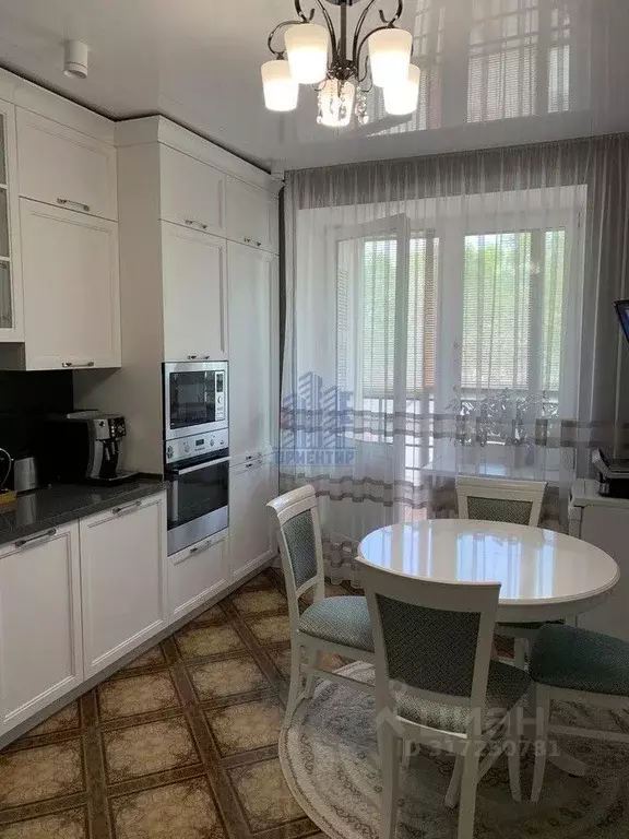 2-к кв. Чувашия, Чебоксары ул. Константина Иванова, 94 (70.0 м) - Фото 0
