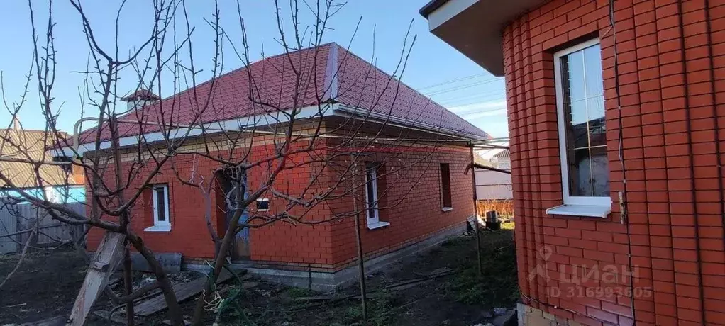 Дом в Белгородская область, Старый Оскол Солнечная ул. (60 м) - Фото 0