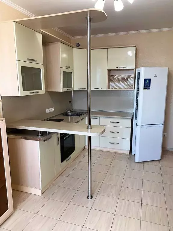 1-к кв. Тюменская область, Тюмень ул. Беляева, 37 (41.0 м) - Фото 0