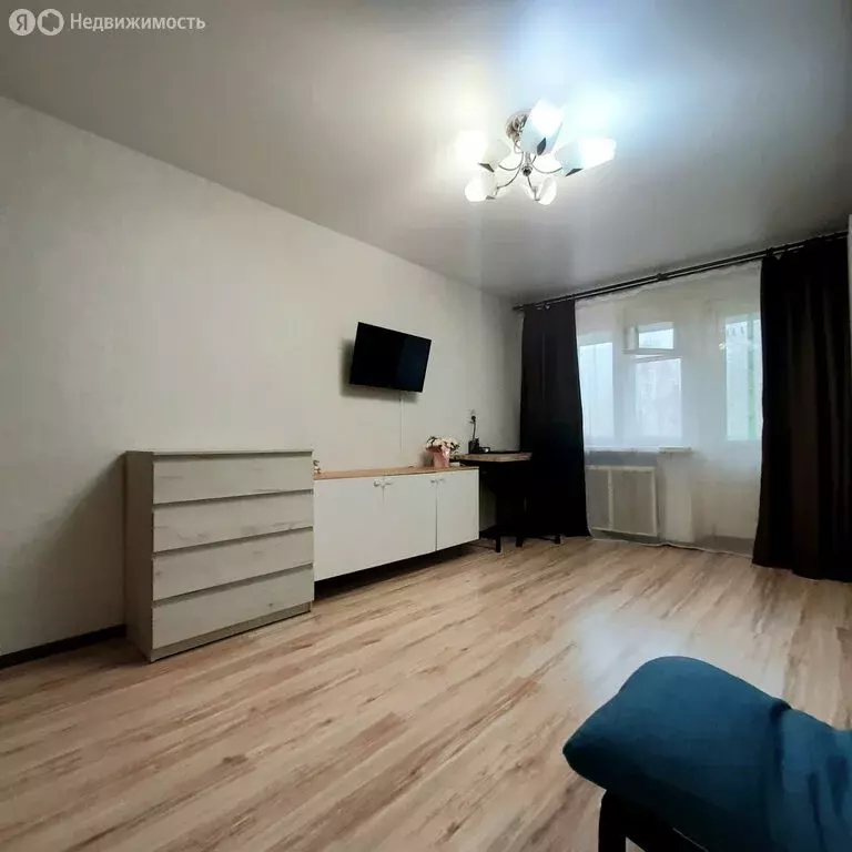 2-комнатная квартира: Киров, улица Возрождение, 1 (45.7 м) - Фото 1