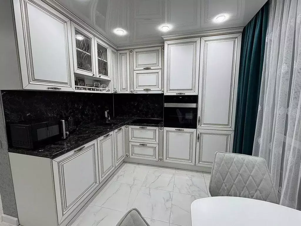 1-к кв. Тюменская область, Тюмень ул. Газовиков, 17 (47.1 м) - Фото 2