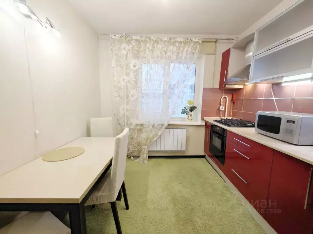 3-к кв. Новгородская область, Великий Новгород ул. Кочетова, 8 (65.0 ... - Фото 1