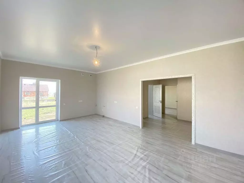 Дом в Белгородская область, Белгородский район, Пушкарское с/пос, с. ... - Фото 1