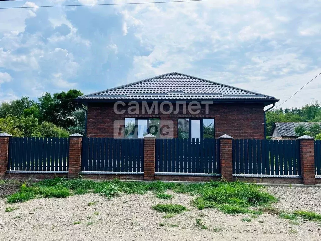 Дом в Краснодарский край, Апшеронск Тихая ул. (87 м) - Фото 0