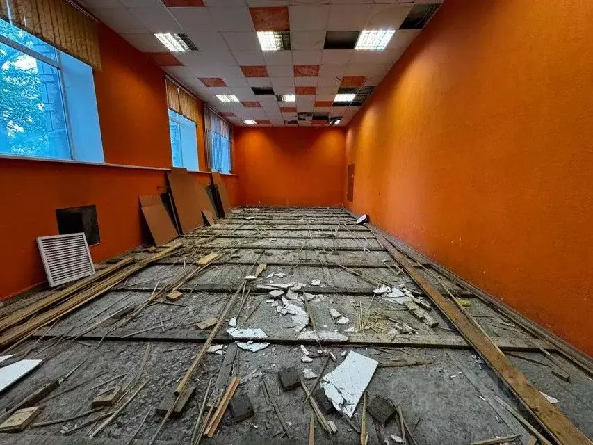 Помещение свободного назначения в Ульяновская область, Ульяновск ул. ... - Фото 0