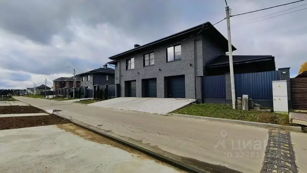 Дом в Московская область, Красногорск городской округ, д. Нефедьево ... - Фото 1