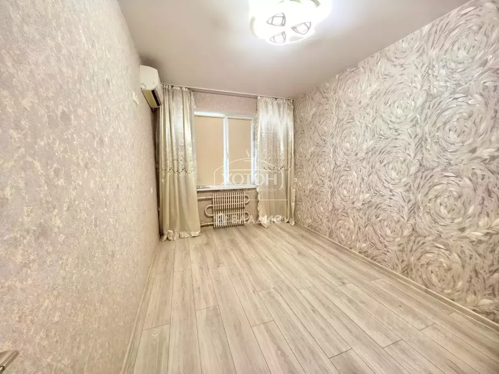 3-к кв. Калмыкия, Элиста 6-й мкр, 27 (62.8 м) - Фото 1