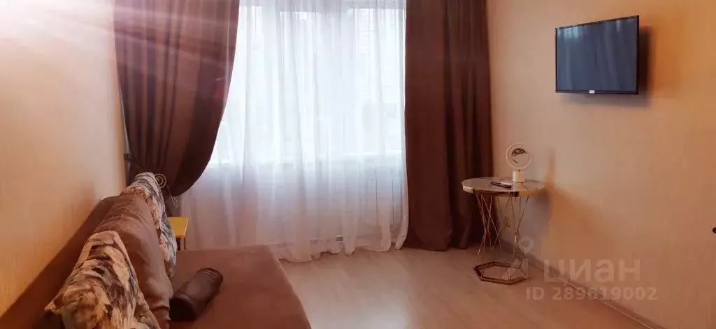 Студия Приморский край, Владивосток Некрасовская ул., 50 (24.0 м) - Фото 1