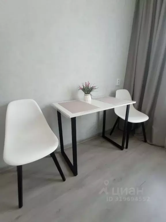 Комната Калининградская область, Калининград Азовская ул., 5 (13.0 м) - Фото 1