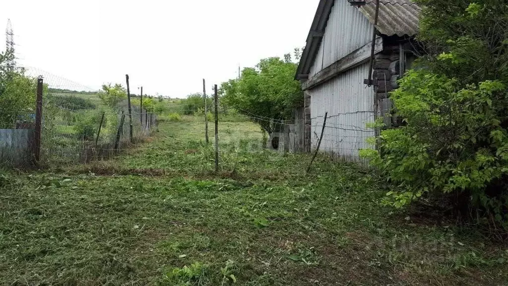 Участок в Белгородская область, Старооскольский городской округ, с. ... - Фото 0