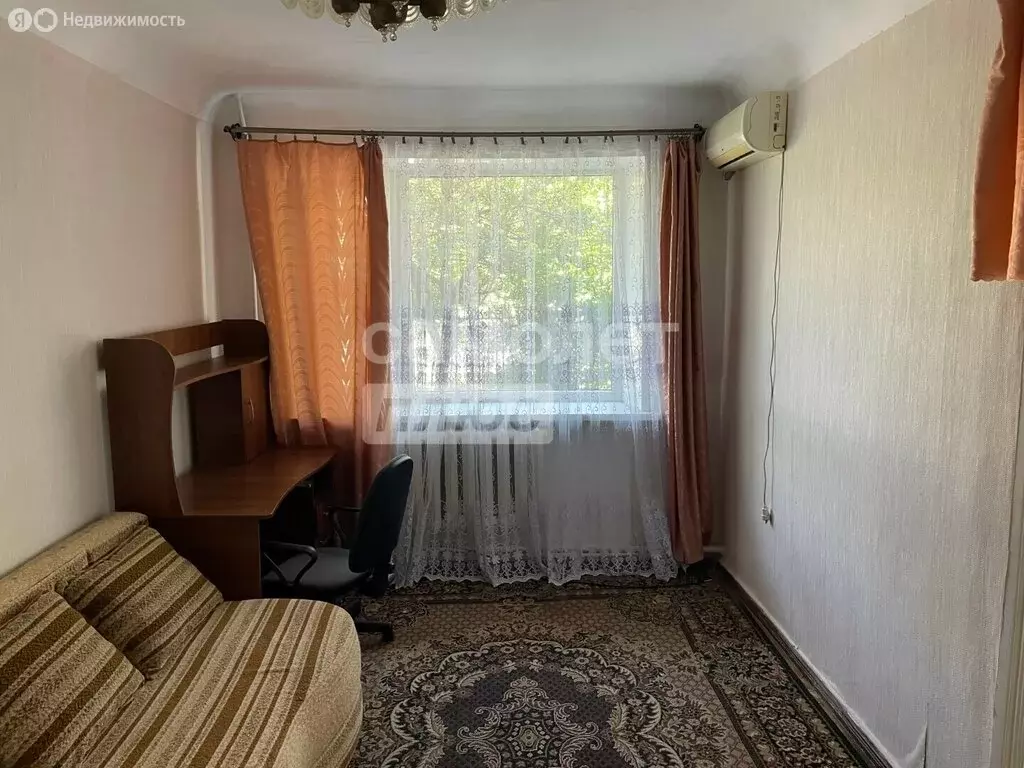 2-комнатная квартира: Кропоткин, улица Дугинец, 28 (42 м) - Фото 1