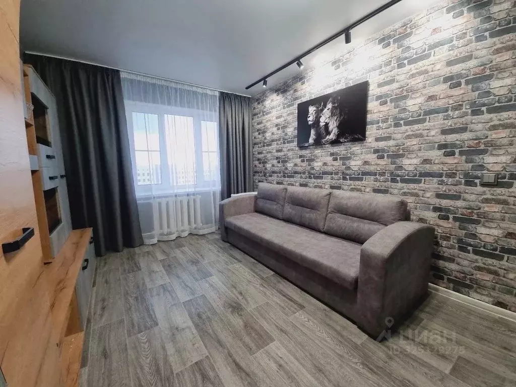 1-к кв. Вологодская область, Череповец Комсомольская ул., 2 (34.4 м) - Фото 1