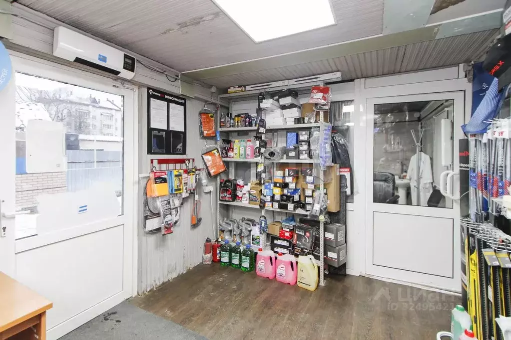 Торговая площадь в Тюменская область, Тюмень Полевая ул., 47 (28 м) - Фото 1