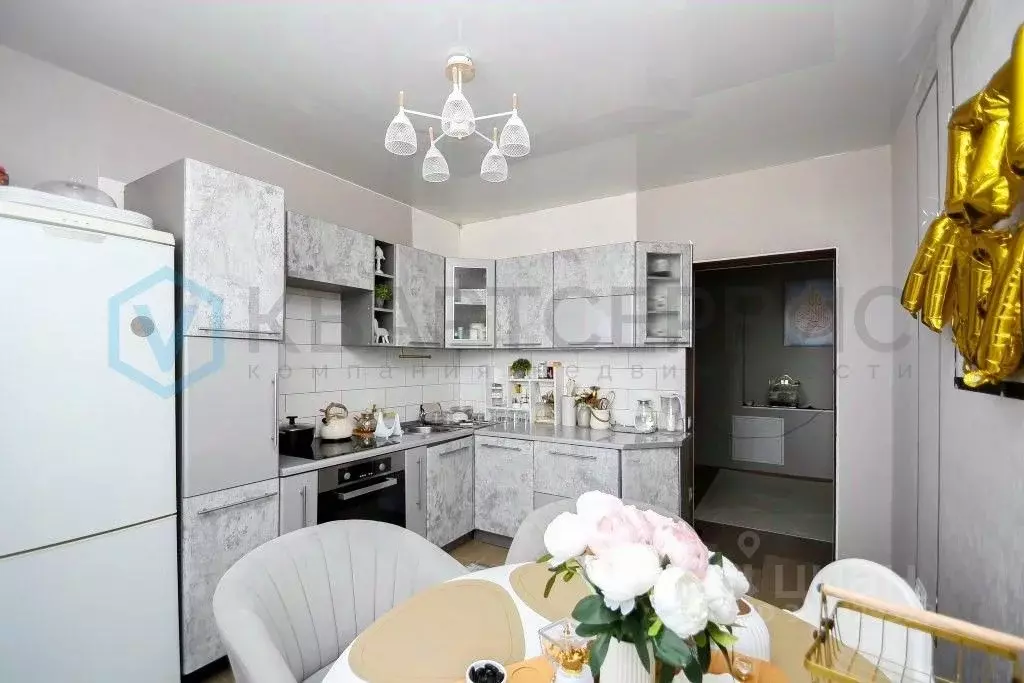 2-к кв. Омская область, Омск Мельничная ул., 87к1 (75.4 м) - Фото 2