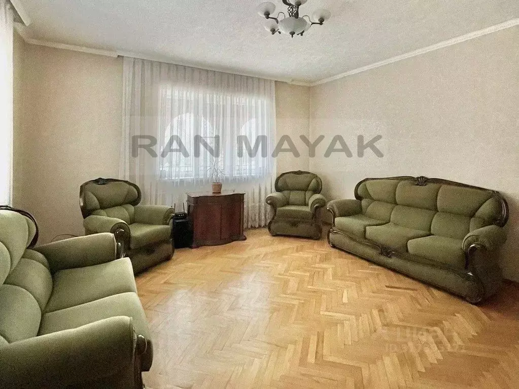 Дом в Адыгея, Майкоп ул. Верещагина, 226 (328 м) - Фото 1