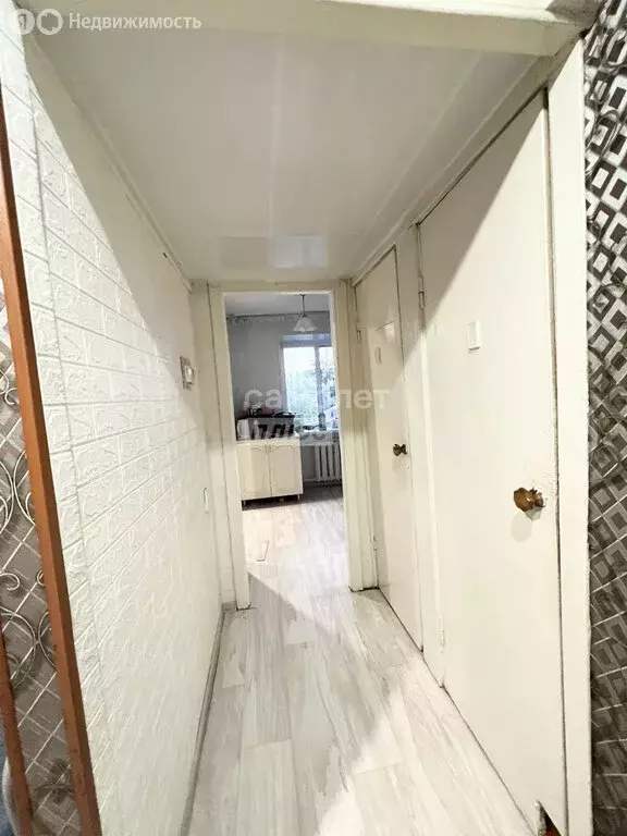 3-комнатная квартира: Кызыл, улица Калинина, 3 (58 м) - Фото 1