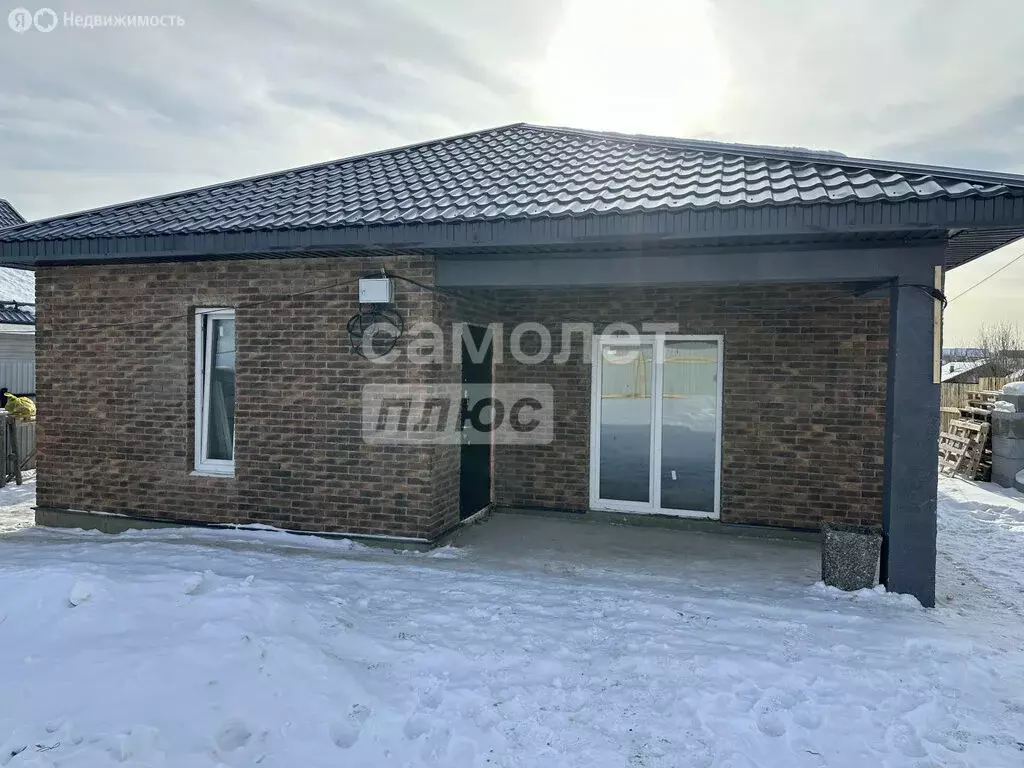 Дом в Иркутский муниципальный округ, рабочий посёлок Маркова (100 м) - Фото 1