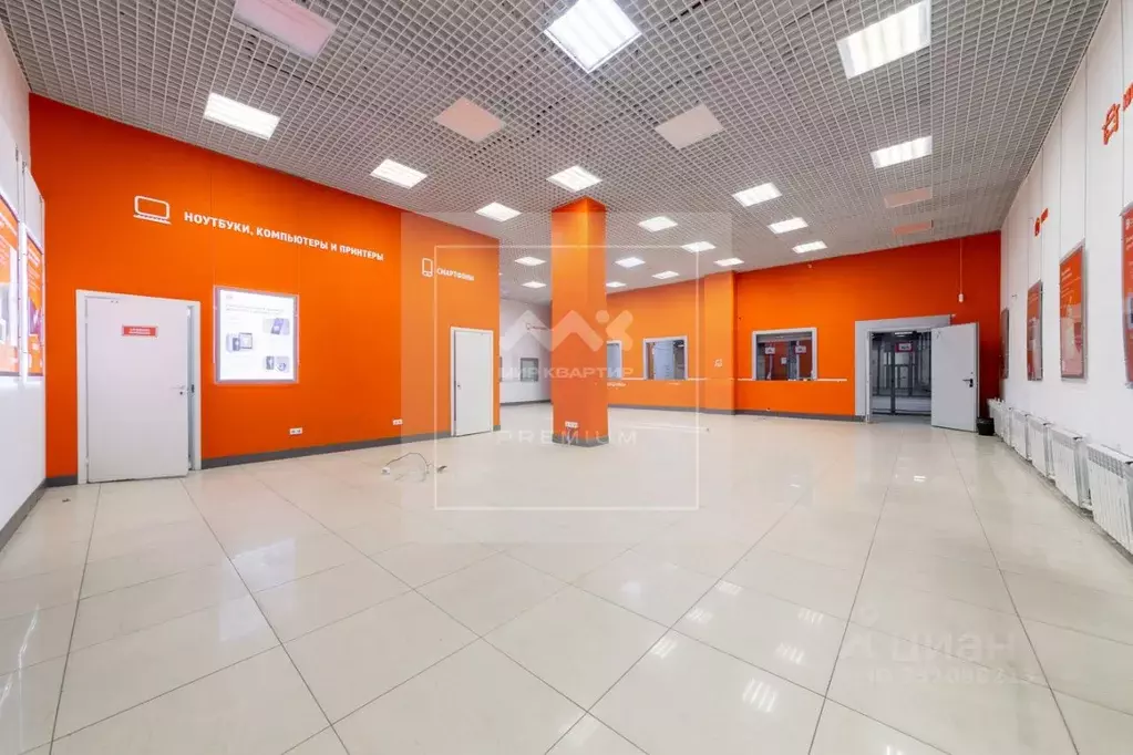Торговая площадь в Санкт-Петербург просп. Большевиков, 33К1 (1100 м) - Фото 1