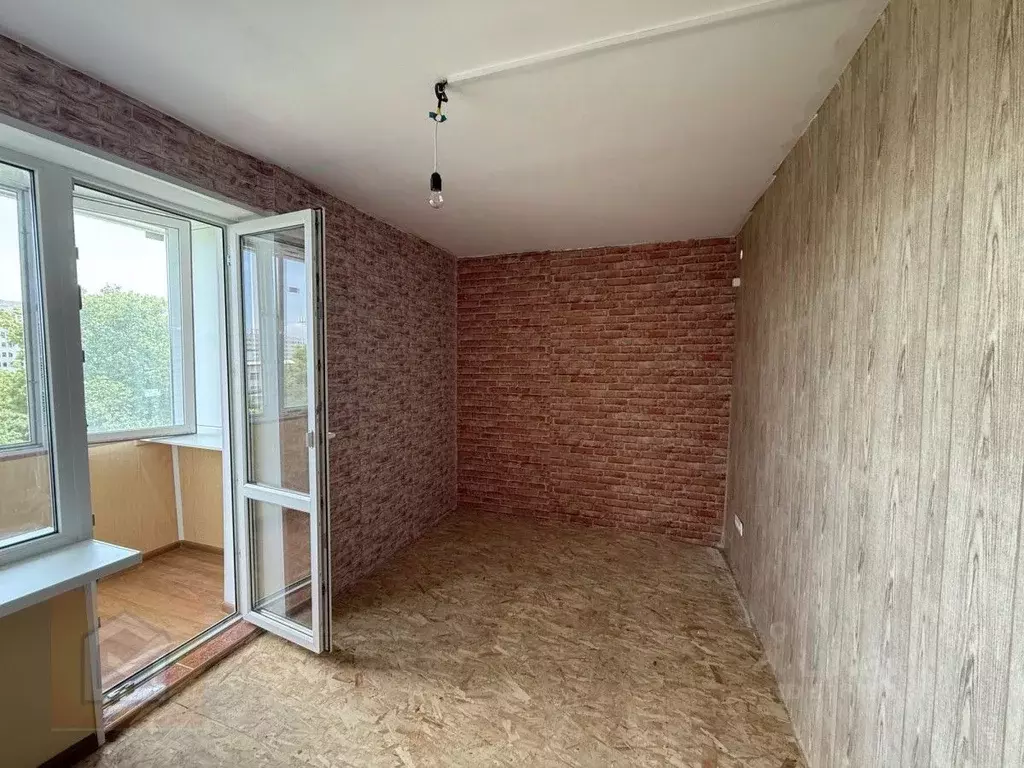 2-к кв. Севастополь ул. Маршала Крылова, 10 (39.7 м) - Фото 0